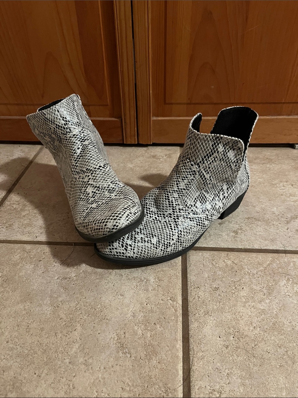 True Craft Snake-Print Ankle Boots - Black & White